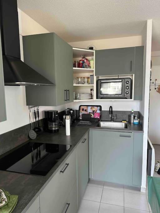 Appartement Face A La Mer Canet En Roussillon Экстерьер фото