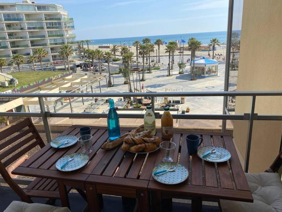 Appartement Face A La Mer Canet En Roussillon Экстерьер фото